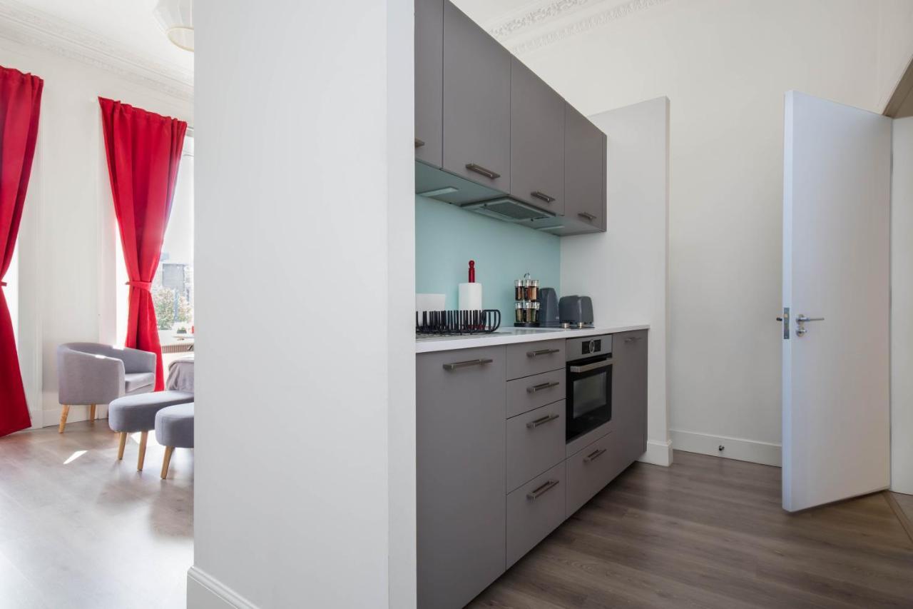 Modern Studio Apartment In Prime Central Location เอดินบะระ ภายนอก รูปภาพ